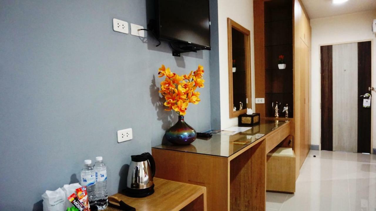 The Greenery Central Suite & Hotel Чиангмай Экстерьер фото
