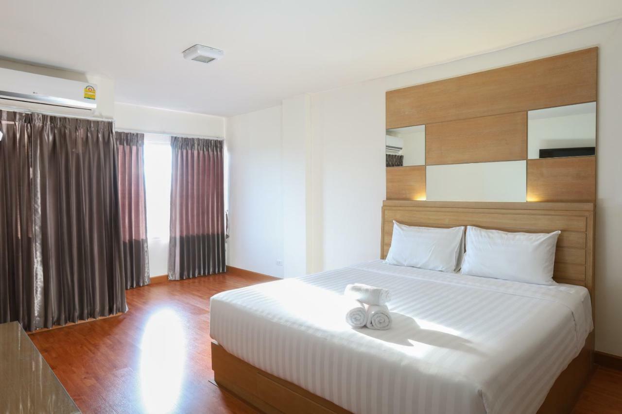 The Greenery Central Suite & Hotel Чиангмай Экстерьер фото