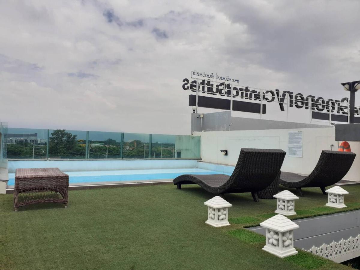 The Greenery Central Suite & Hotel Чиангмай Экстерьер фото